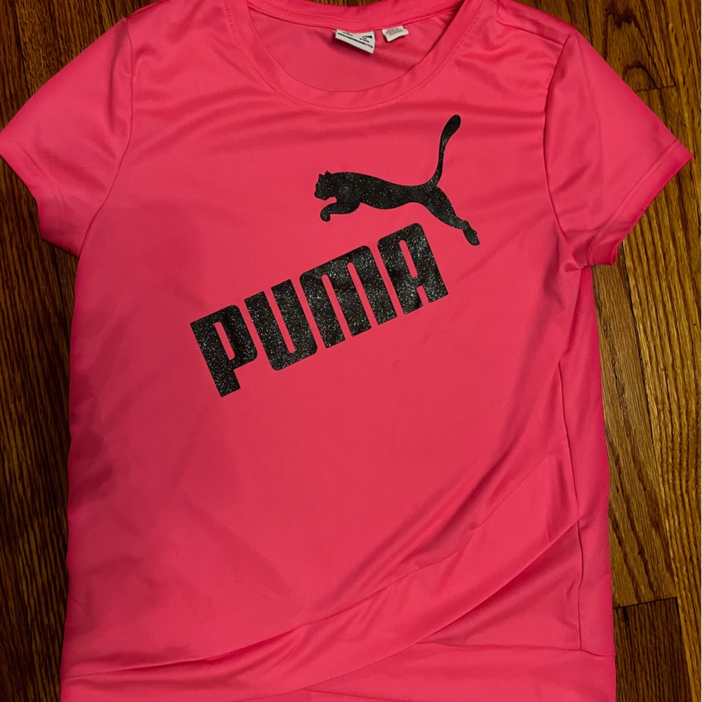Puma hot pink athletic shirt, short sleeved, great condition